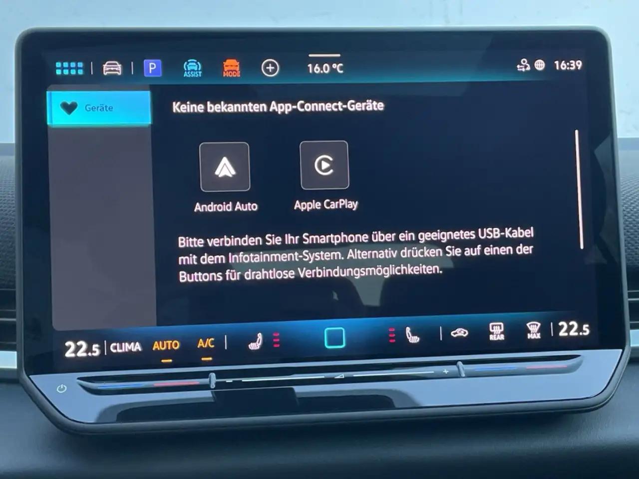Volkswagen T-Roc R-Line 1.5 eTSI IQ.LIGHT/HUD/AHK/Pano/H&K 360°Kame 16