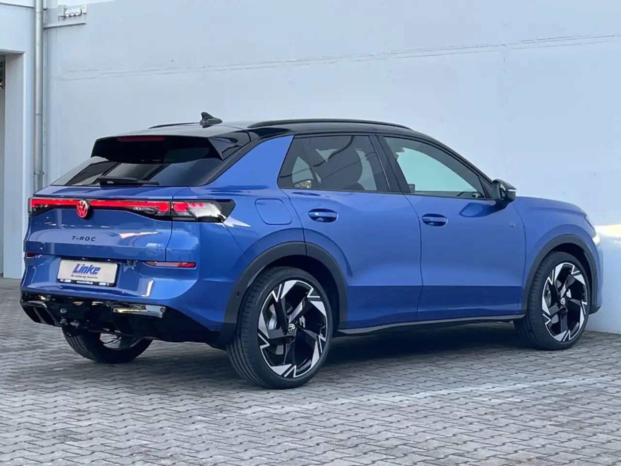 Volkswagen T-Roc R-Line 1.5 eTSI IQ.LIGHT/HUD/AHK/Pano/H&K 360°Kame 7