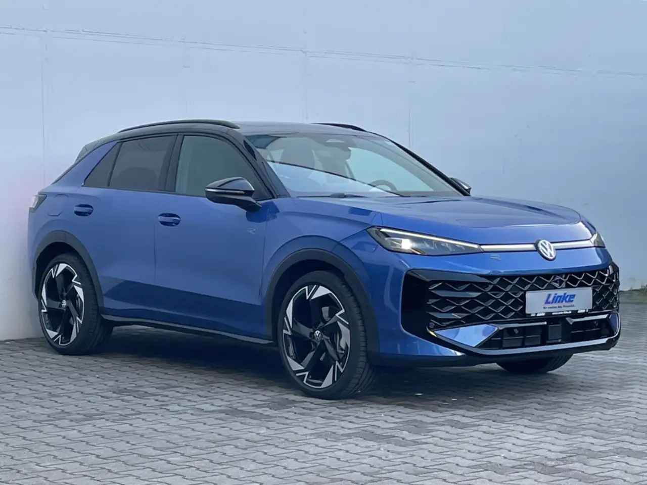 Volkswagen T-Roc R-Line 1.5 eTSI IQ.LIGHT/HUD/AHK/Pano/H&K 360°Kame 2
