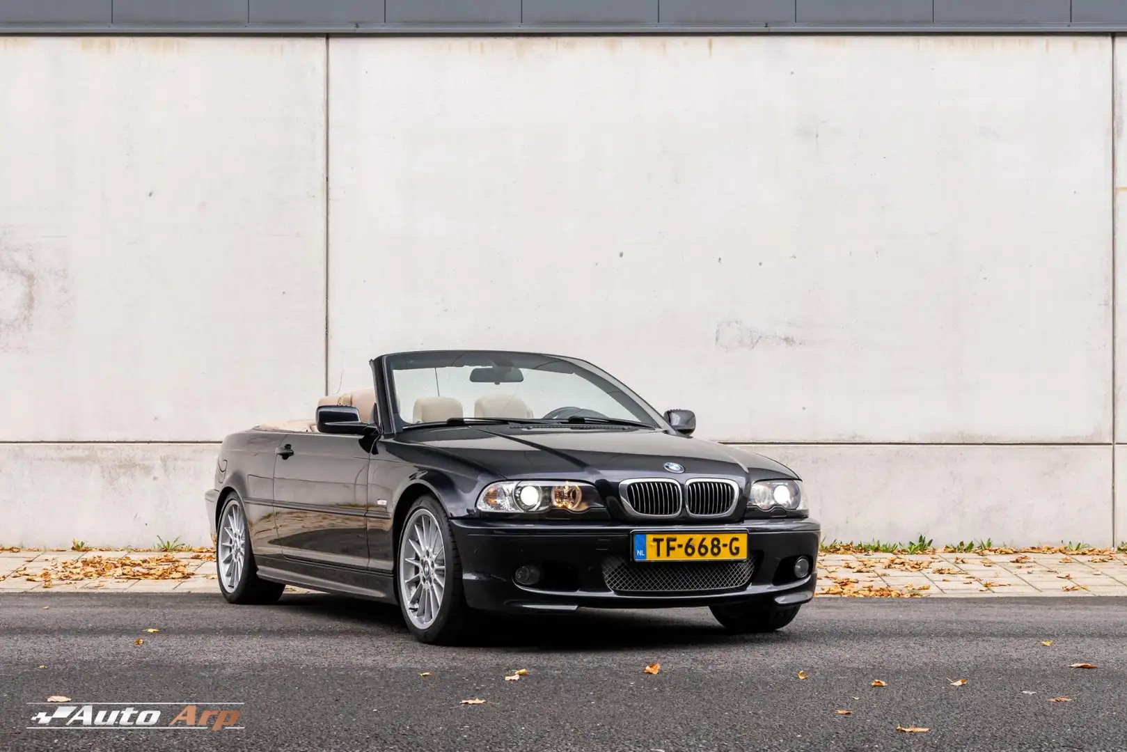 BMW 330 3-serie Cabrio 330Ci Executive Schwarz - 2