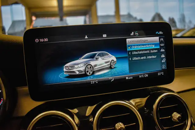 Mercedes-Benz C Class view 15
