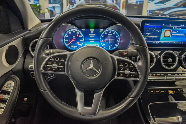 Mercedes-Benz C Class view 8