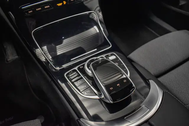 Mercedes-Benz C Class view 12