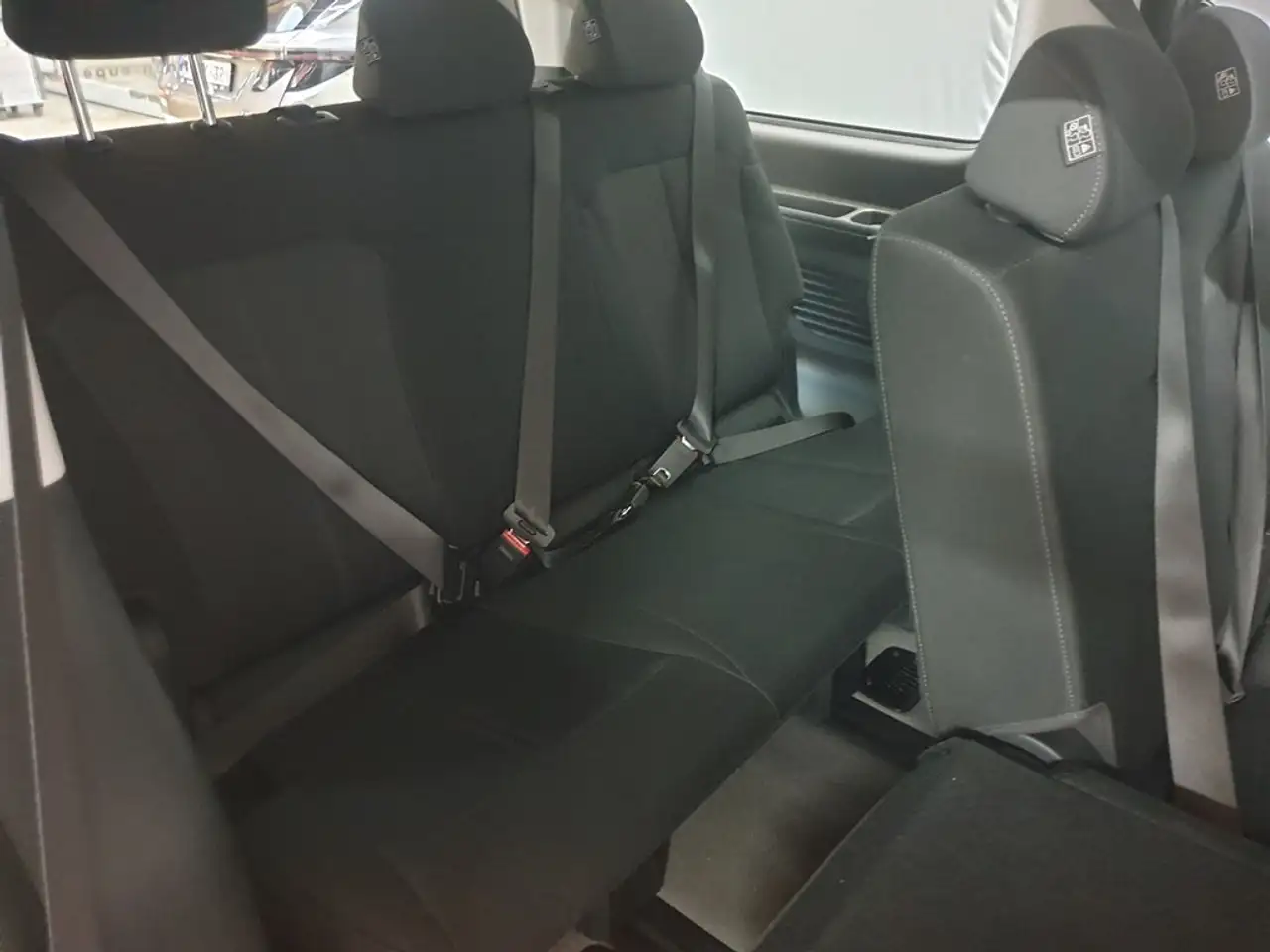 Hyundai STARIA 2.2 CRDi Feel 9S A8 12