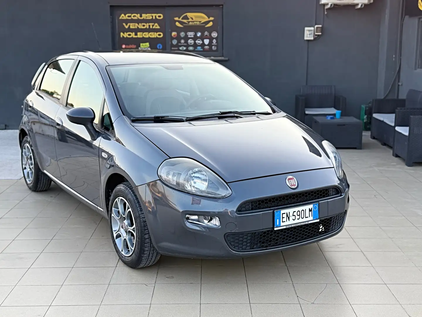 Fiat Punto 5p 1.2 Lounge Garanzia 12 Mesi - 1