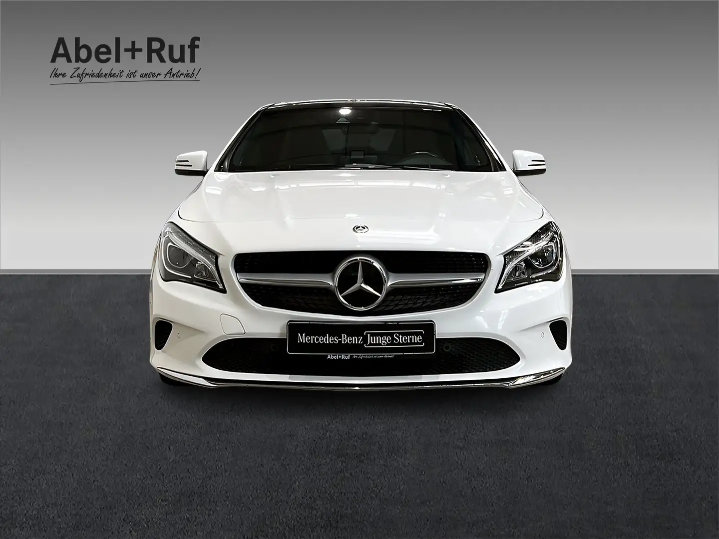 Mercedes-Benz CLA 200 d 4M Urban+CHROM+LED+DISTR+Pano+TotW+AHK Bílá - 2