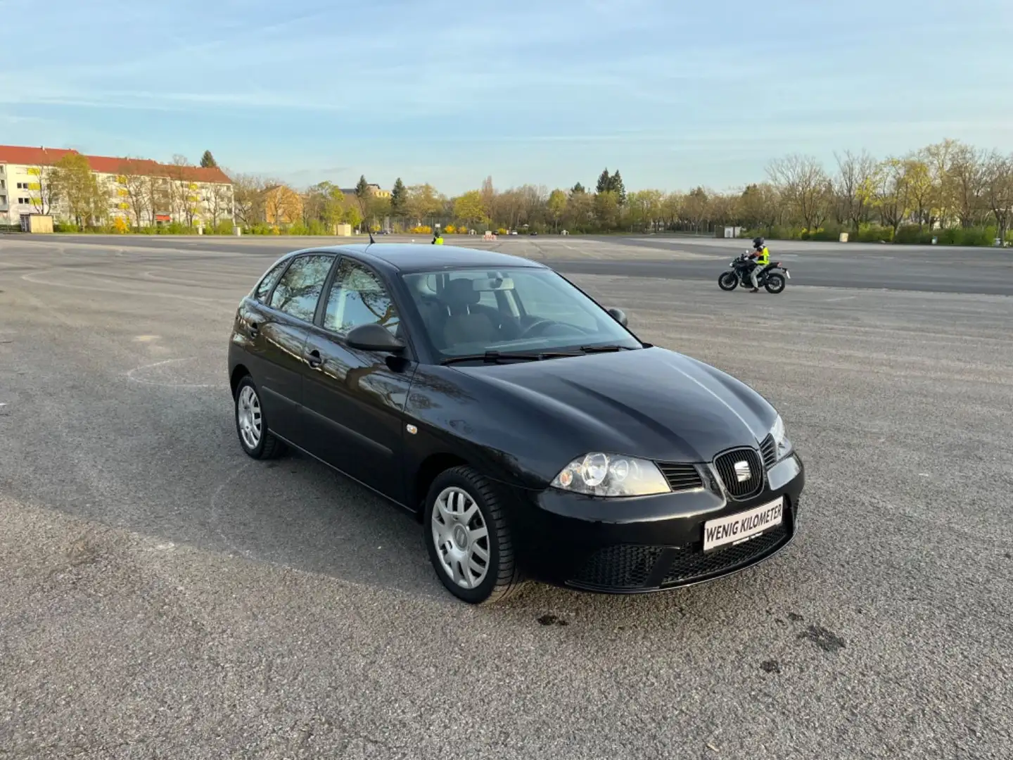 SEAT Ibiza 1.4 16V, 51.000 KM, Zahnriemen u. TÜV NEU Schwarz - 2