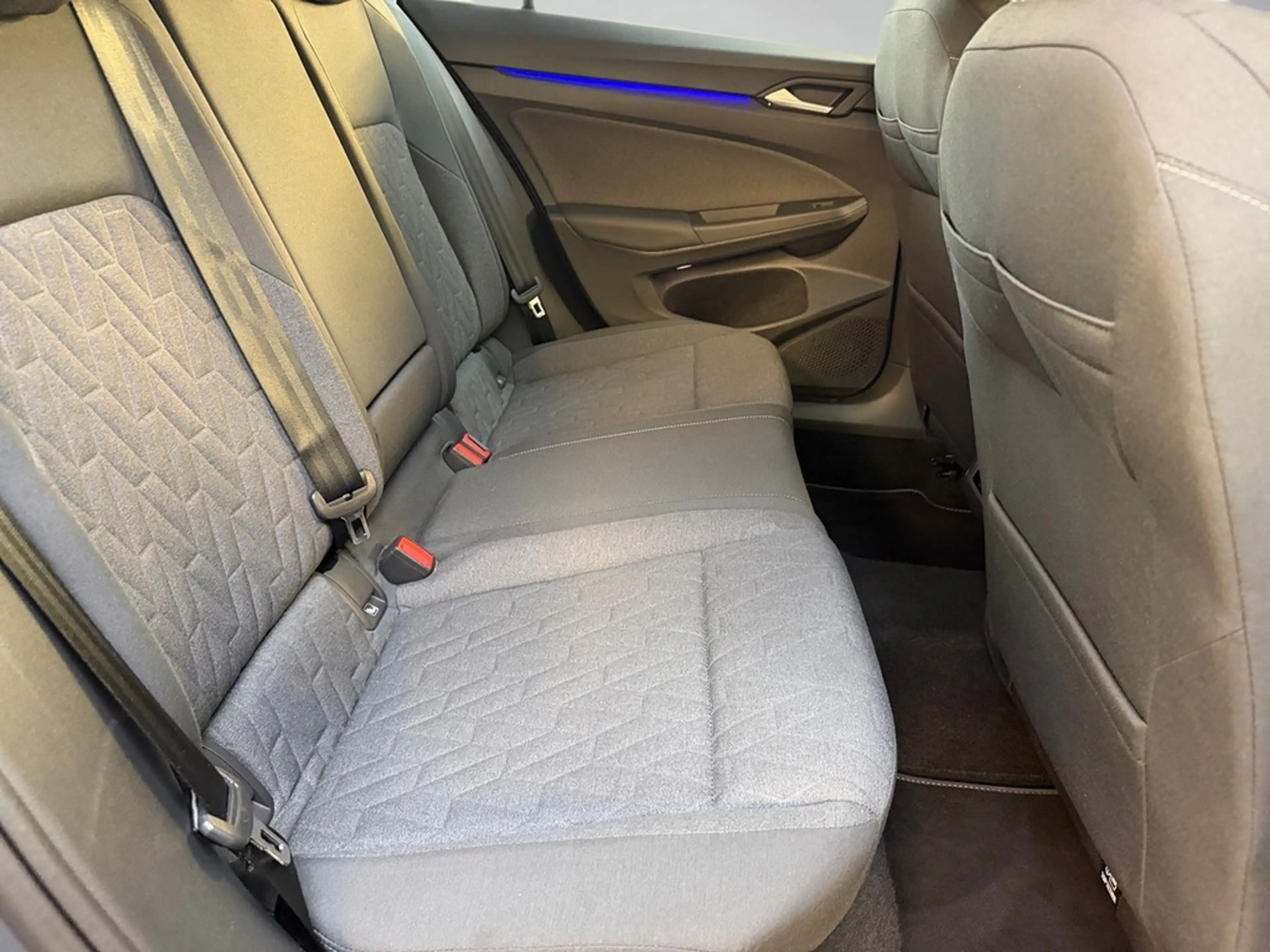 Volkswagen Golf Variant Life 1,5 l eTSI DSG — photo 11