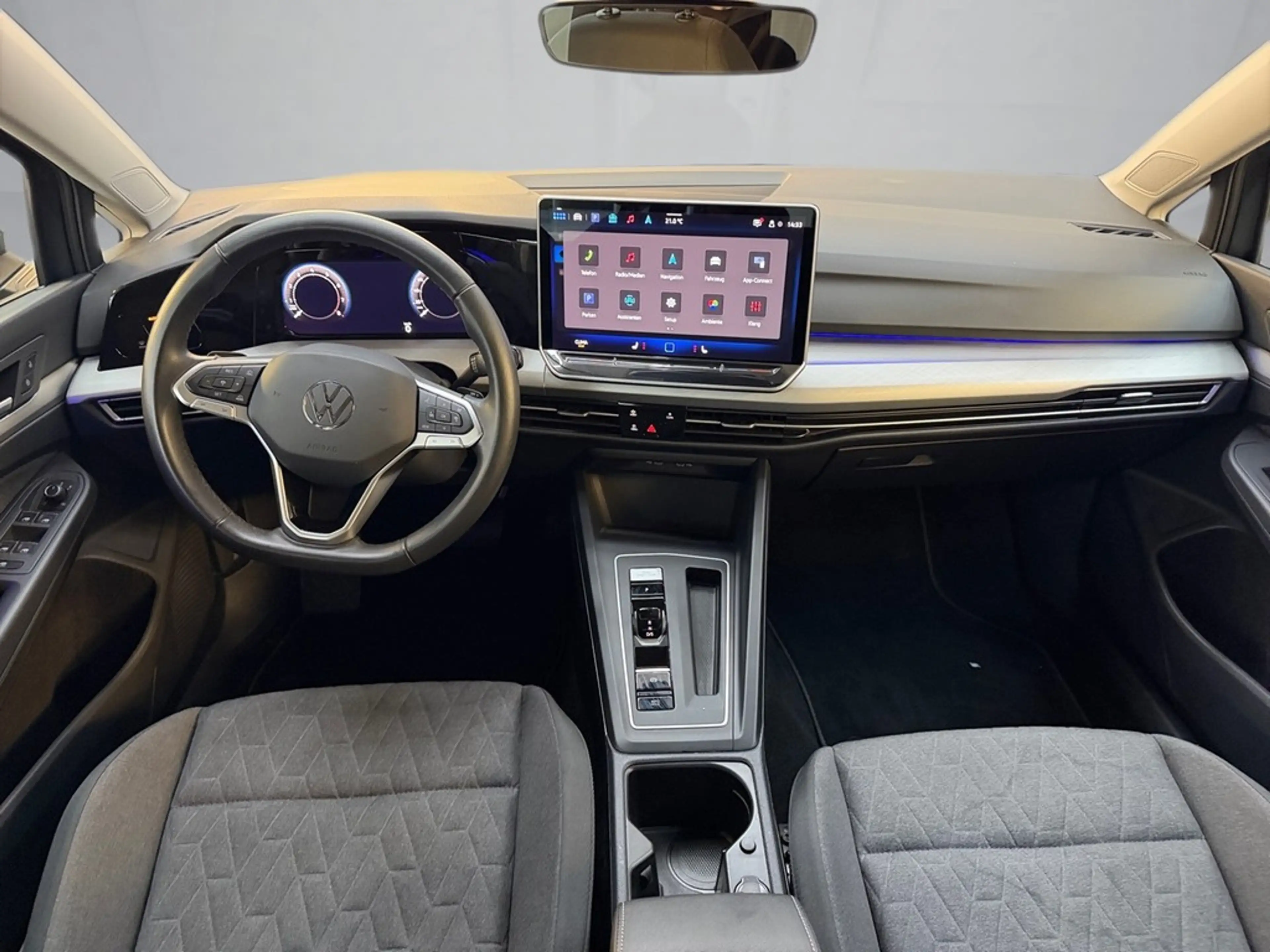 Volkswagen Golf Variant Life 1,5 l eTSI DSG — photo 8