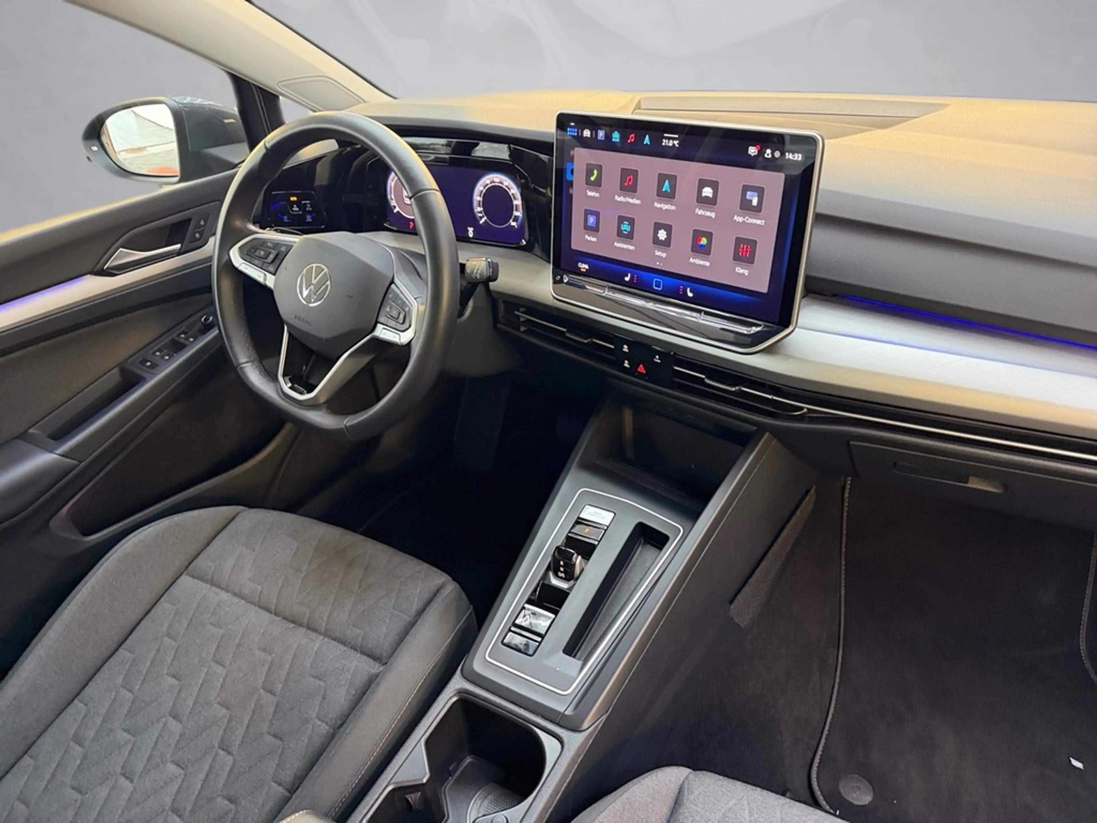 Volkswagen Golf Variant Life 1,5 l eTSI DSG — photo 12