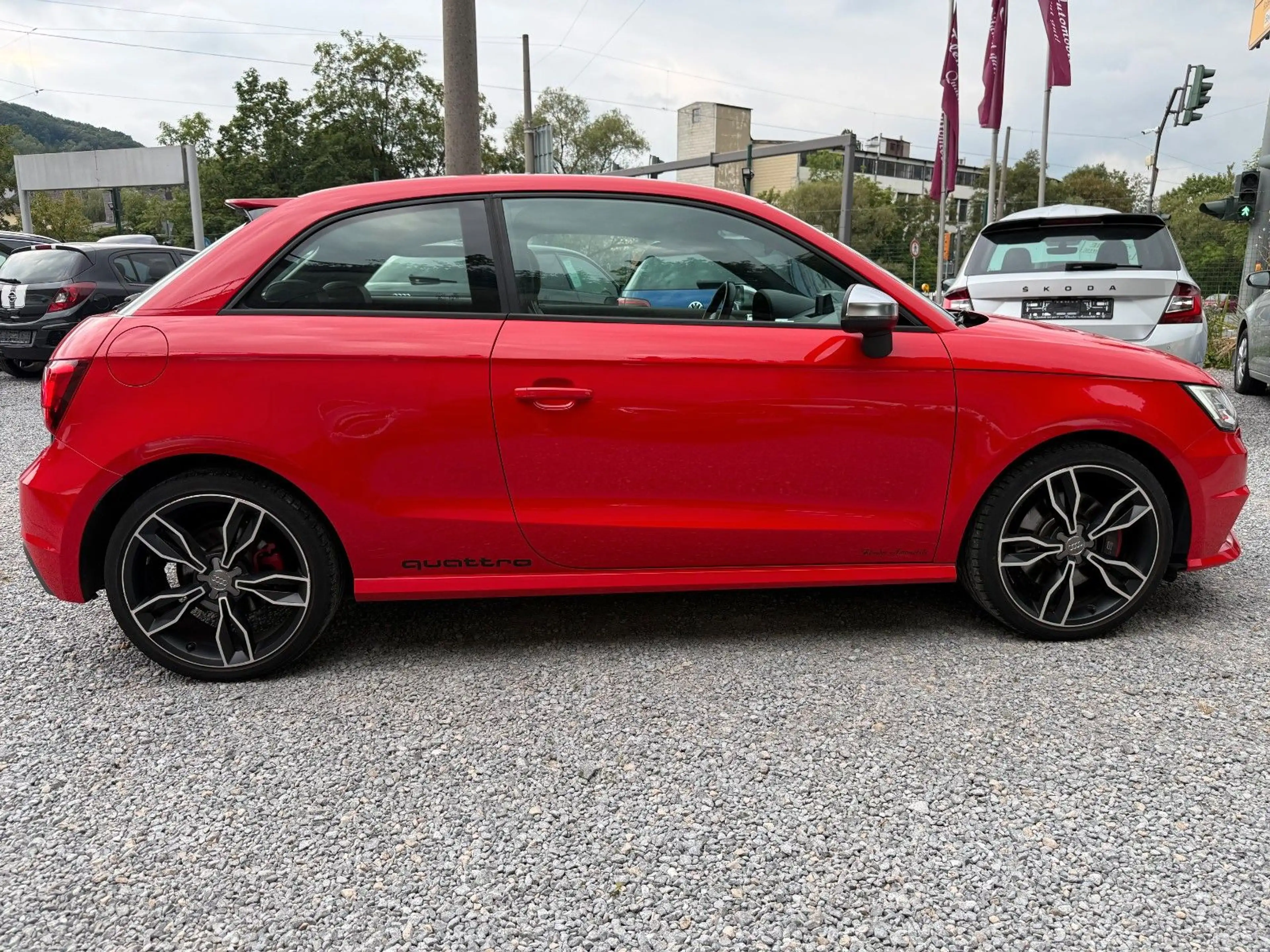Audi S1 quattro scheckheft/Schalensitze/Keyless/Navi — photo 5