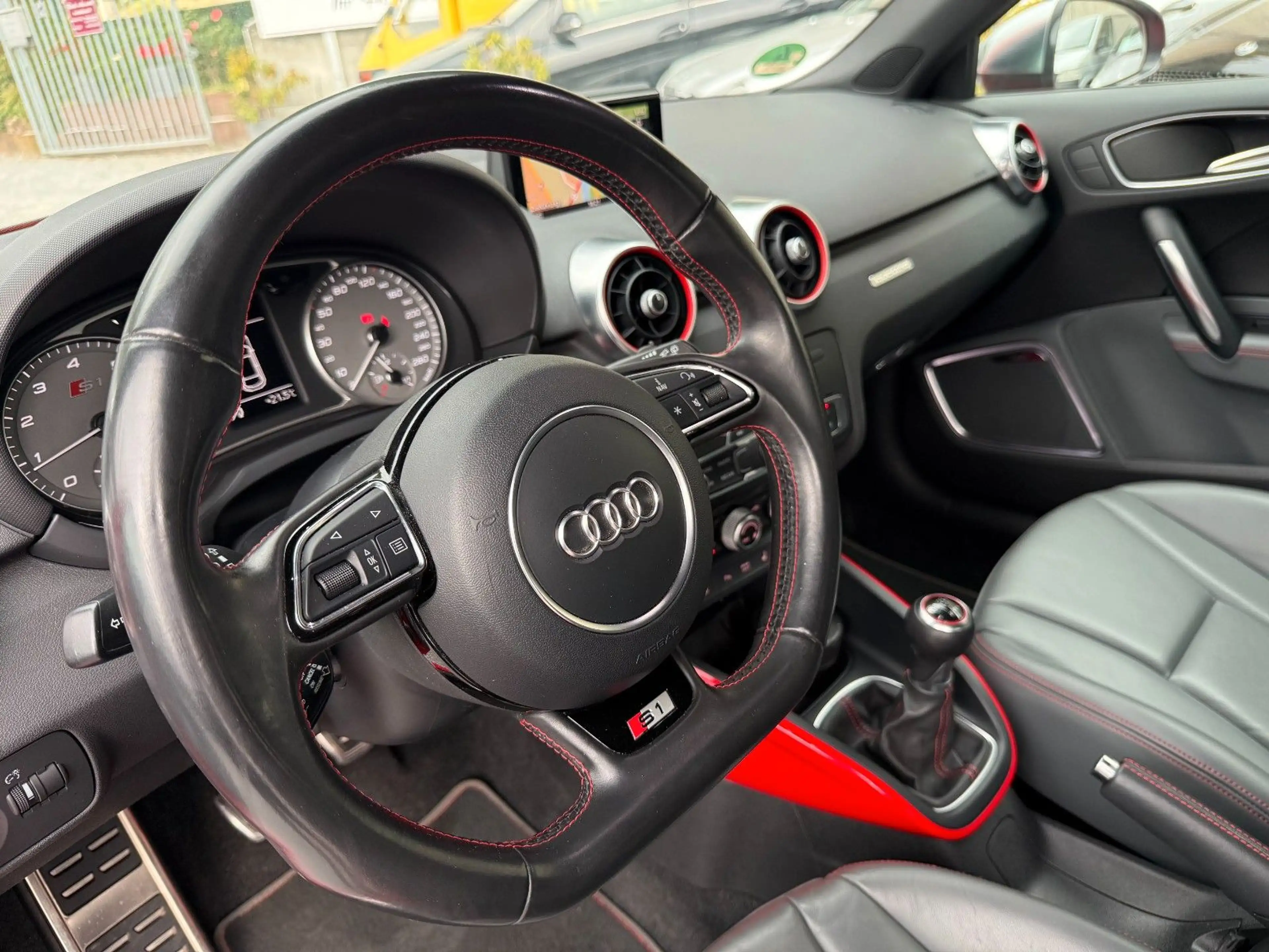 Audi S1 quattro scheckheft/Schalensitze/Keyless/Navi — photo 11