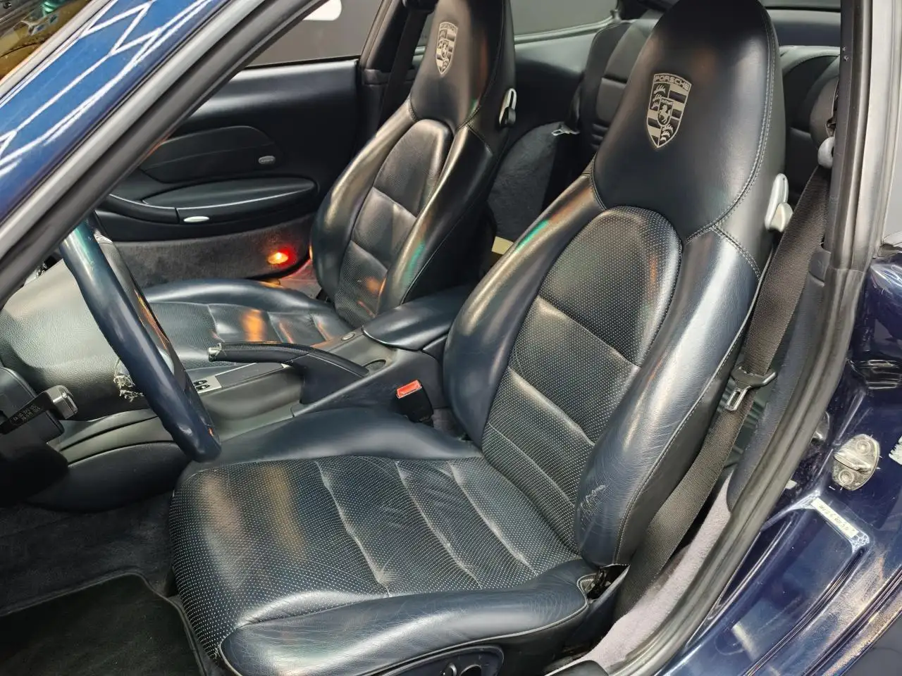 Porsche 911 996 3.4i COUPE Carrera 4 - RESTAURATION COMPLETE - Véhicule Expertisé, foto 6