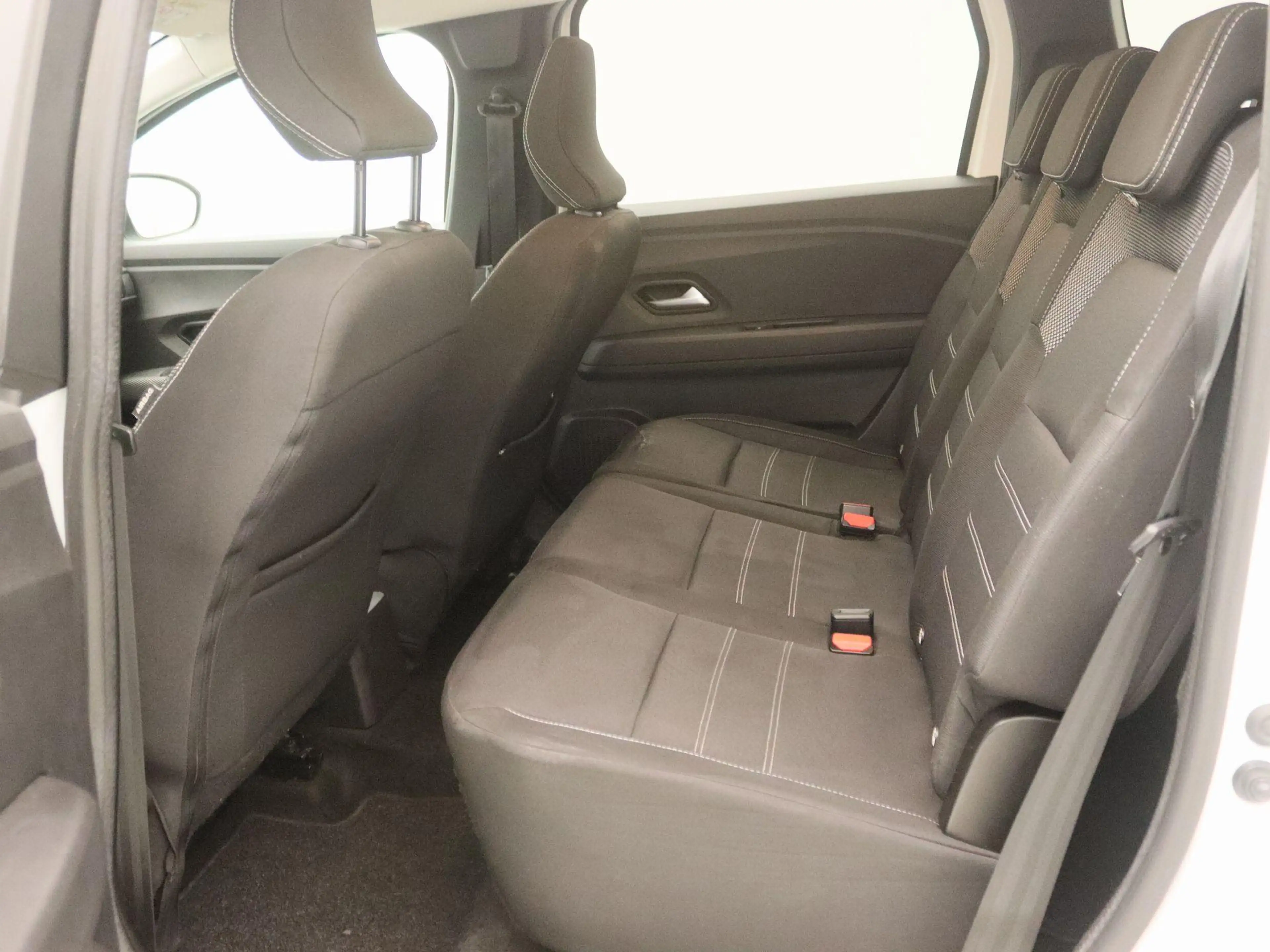 Dacia Jogger 1.0 TCe Bi-Fuel Comfort 7p. — photo 13