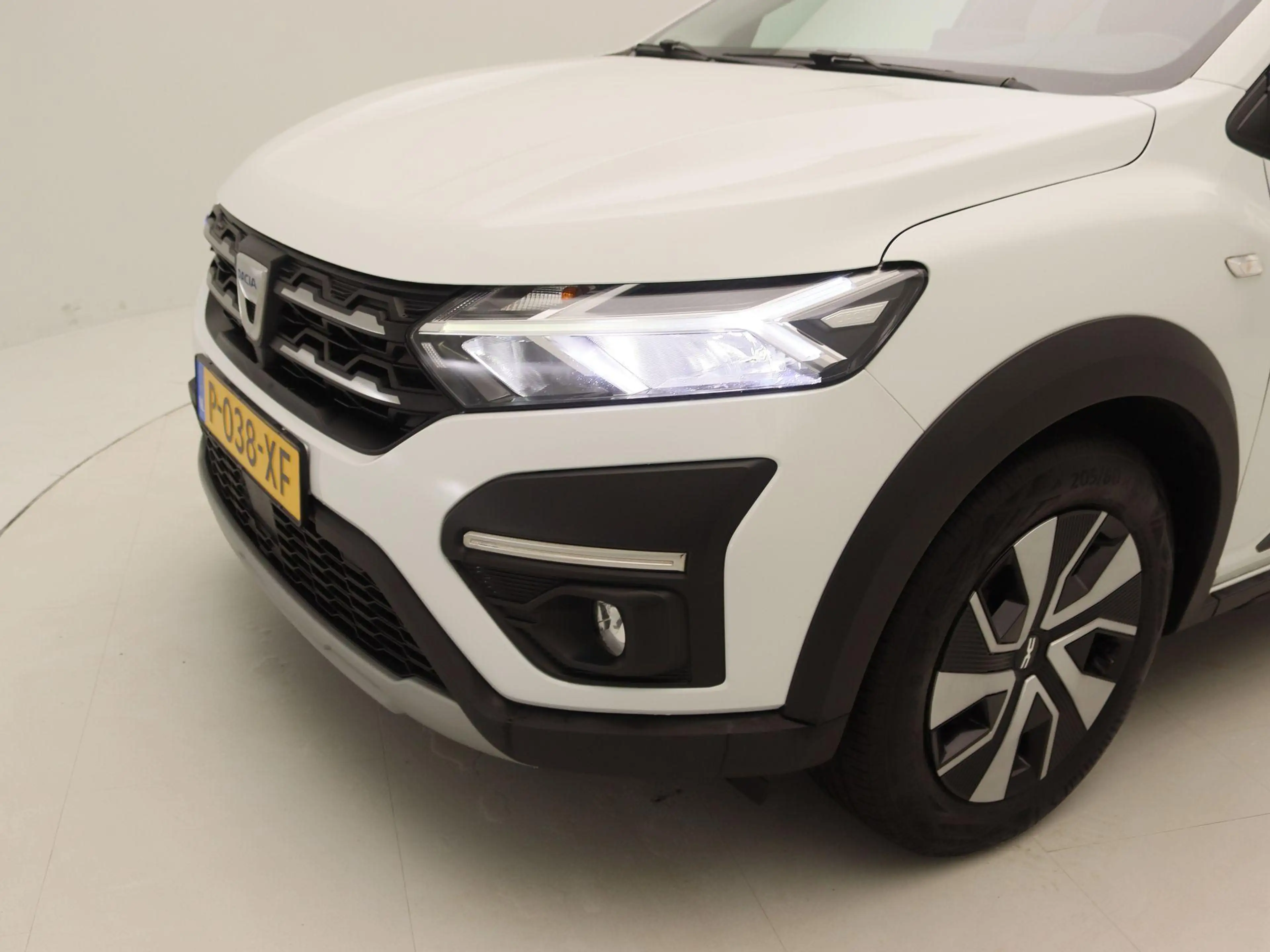 Dacia Jogger 1.0 TCe Bi-Fuel Comfort 7p. — photo 15