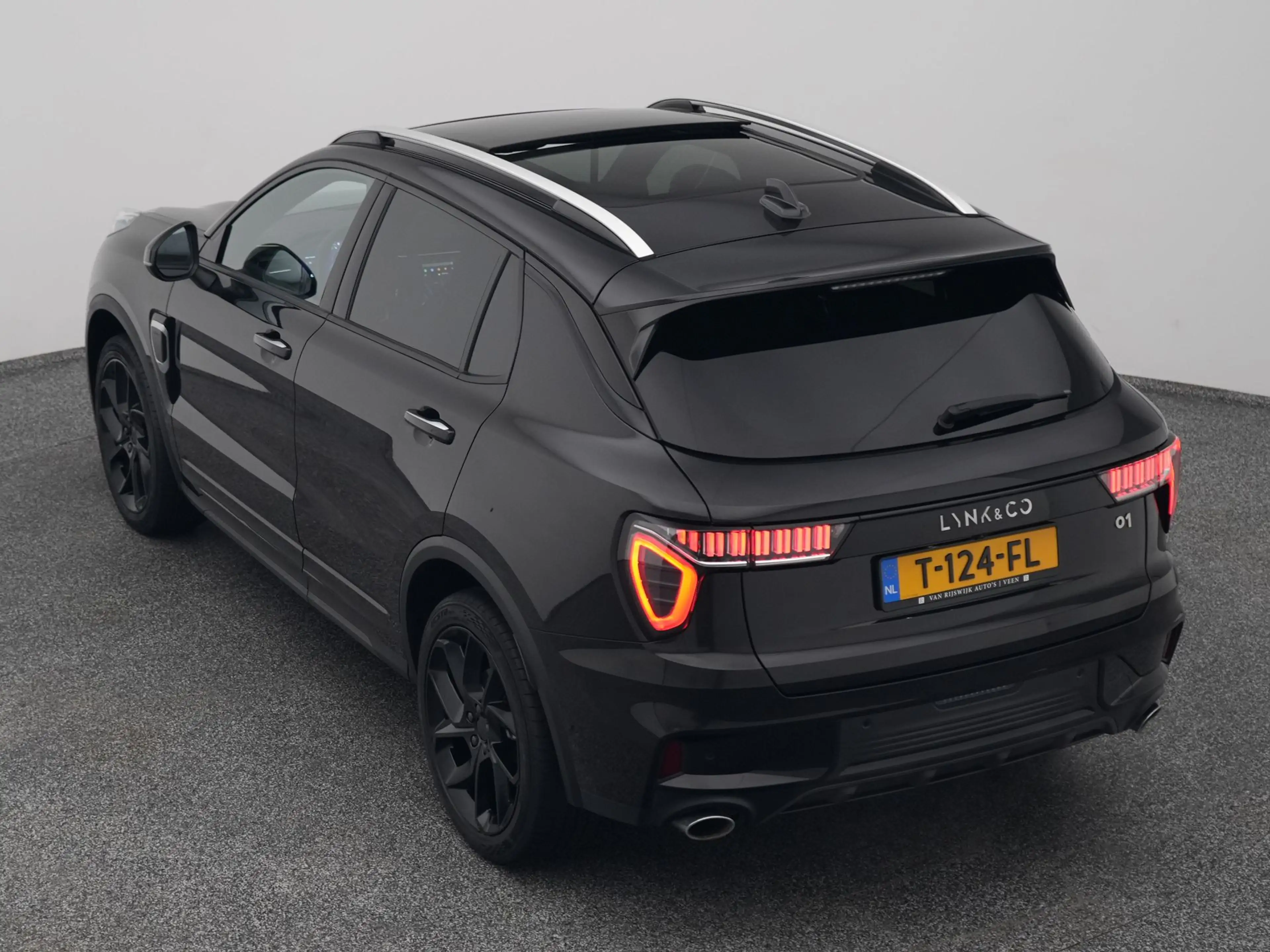 Lynk & Co 01 1.5 Plug-in Hybrid | 360° | BLACK | ZWARTE HEMEL | — photo 25
