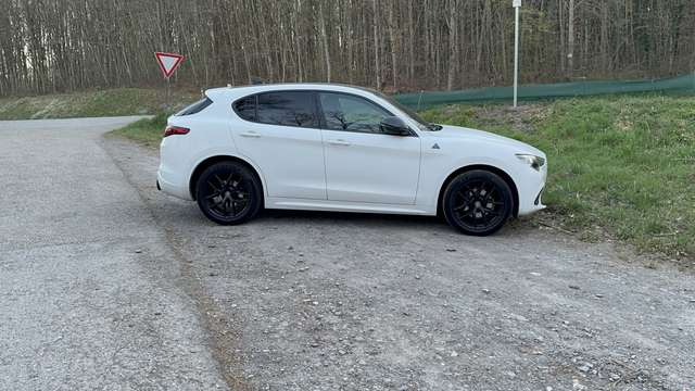 Alfa Romeo Stelvio 2.0 Turbo 16V AT8-Q4 Super