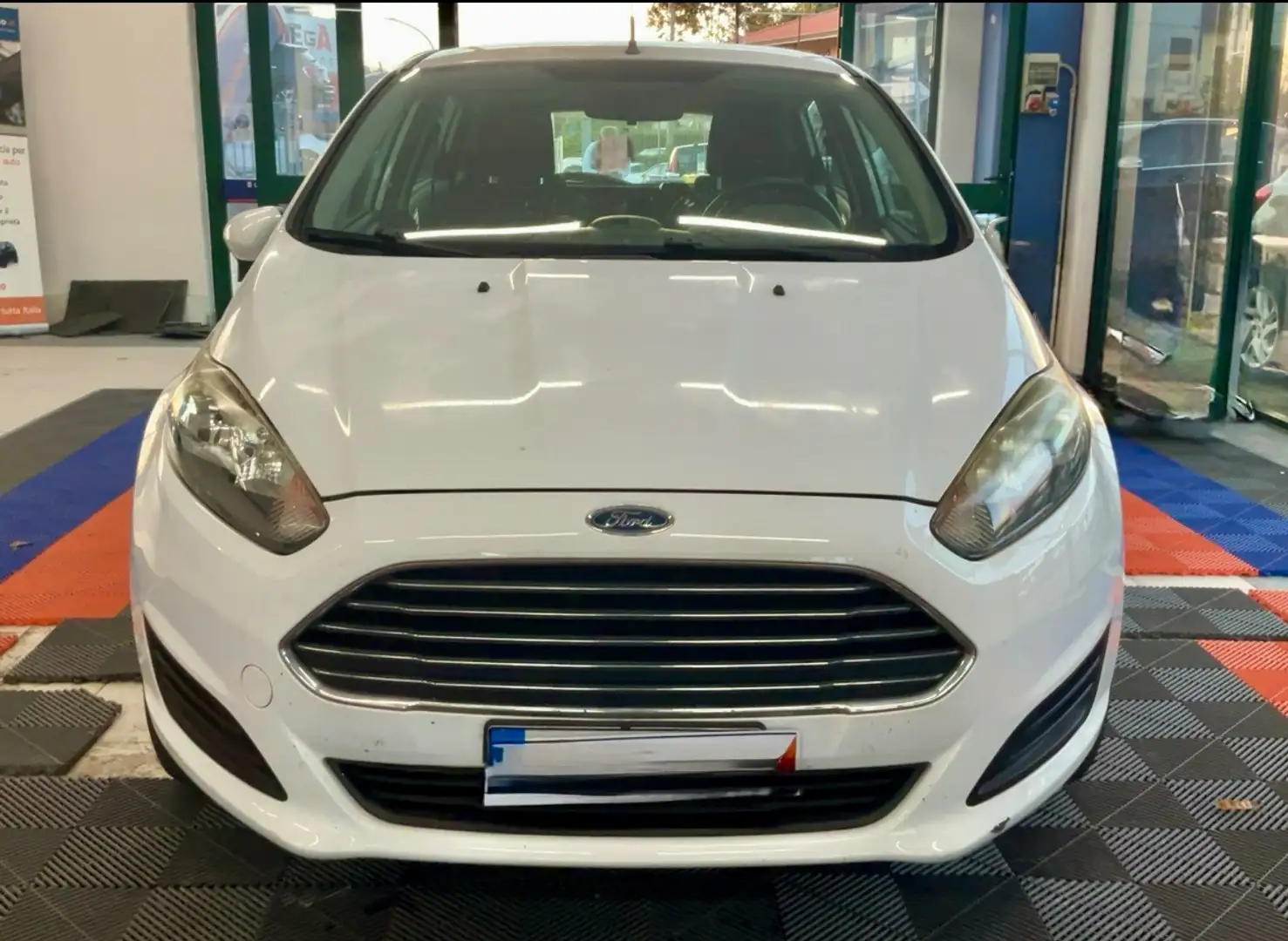 Ford Fiesta Fiesta 5p 1.4 Business Gpl 92cv Blanc - 1