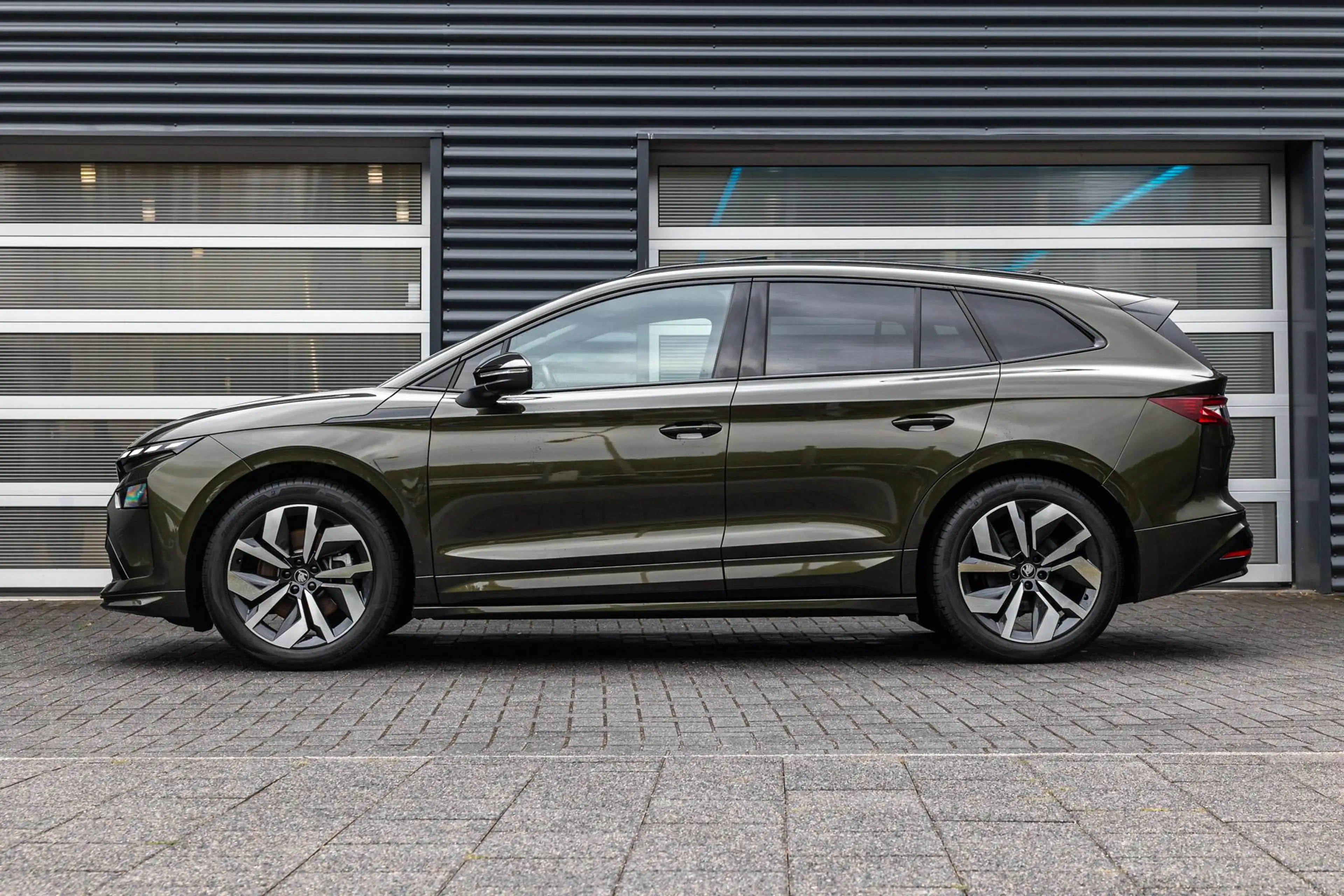 Skoda Enyaq 85 Sportline 286pk | Panoramadak | Stoelverwarming — photo 12