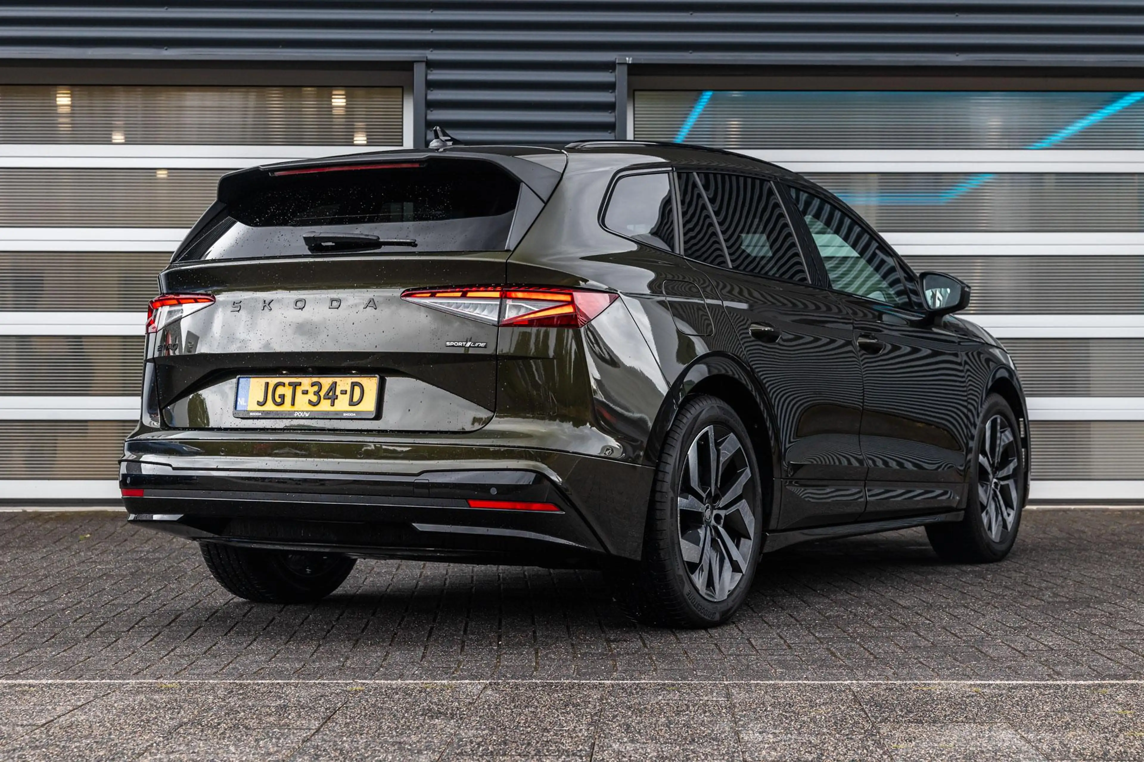 Skoda Enyaq 85 Sportline 286pk | Panoramadak | Stoelverwarming — photo 2