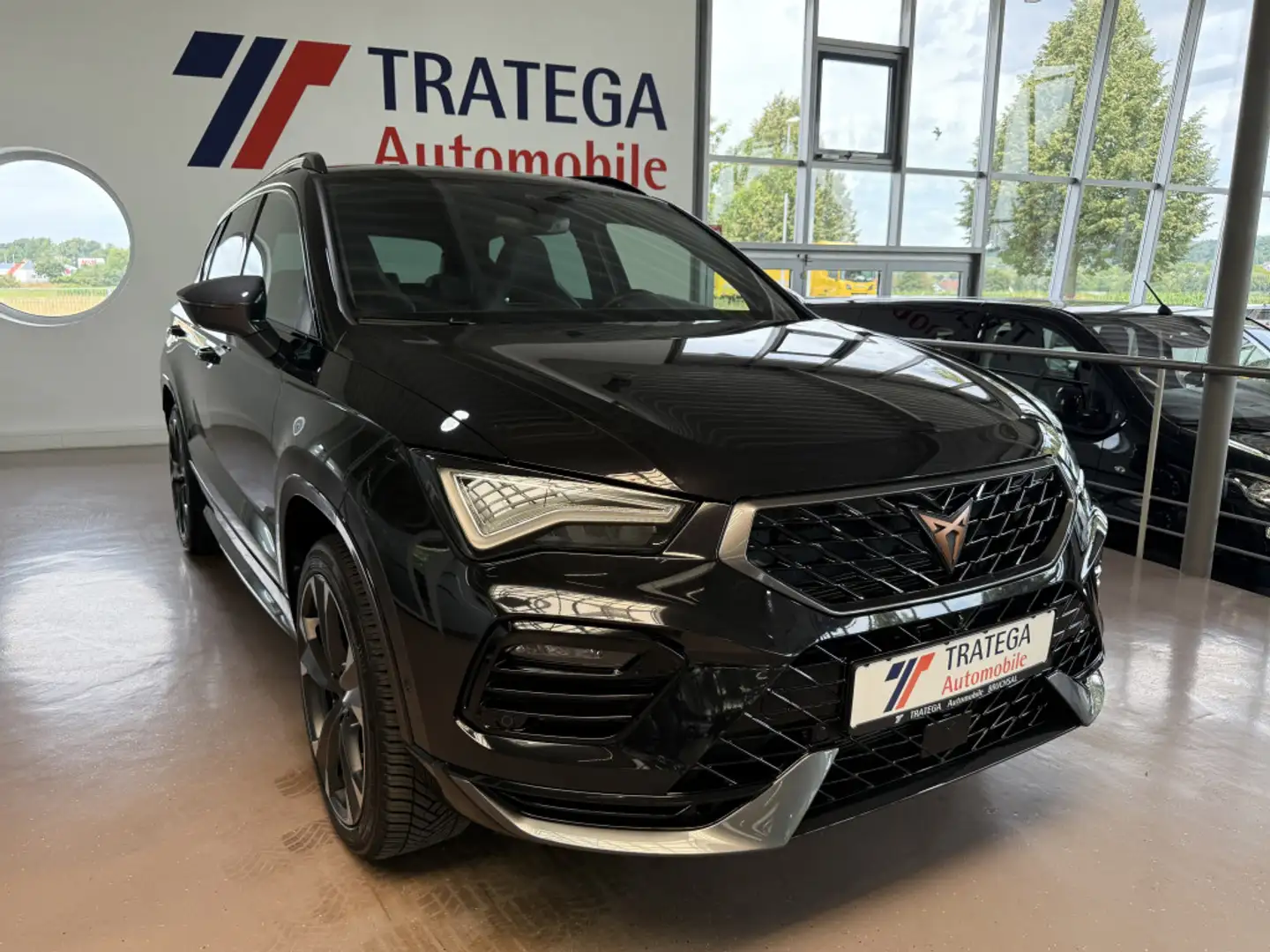 CUPRA Ateca VZDSG 4Drive Pano AHK Leder ACC TW LHZ Zwart - 1