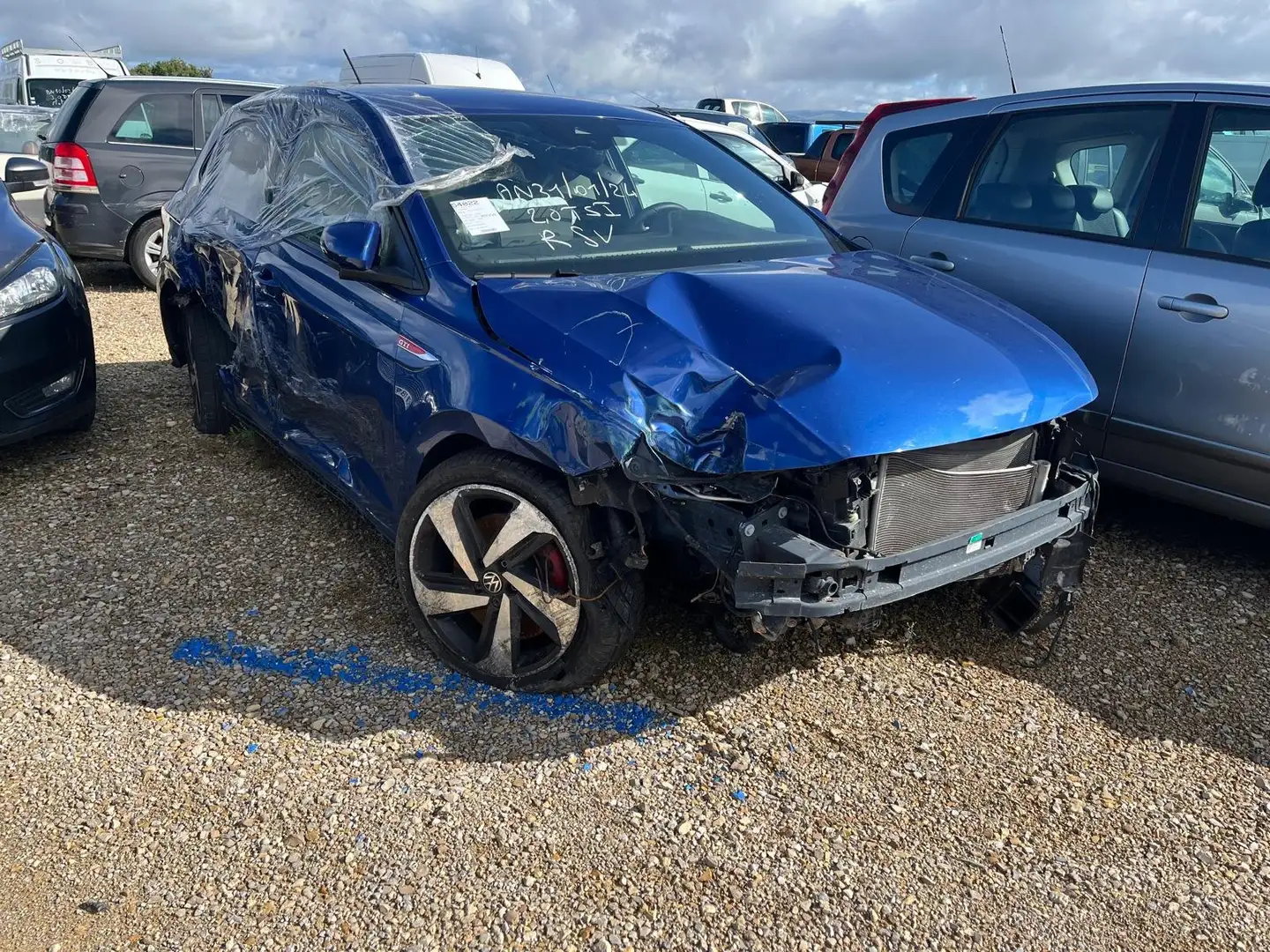 Volkswagen Polo GTI Polo VI 2.0 TSi 207 GTi / GT460 Bleu - 1