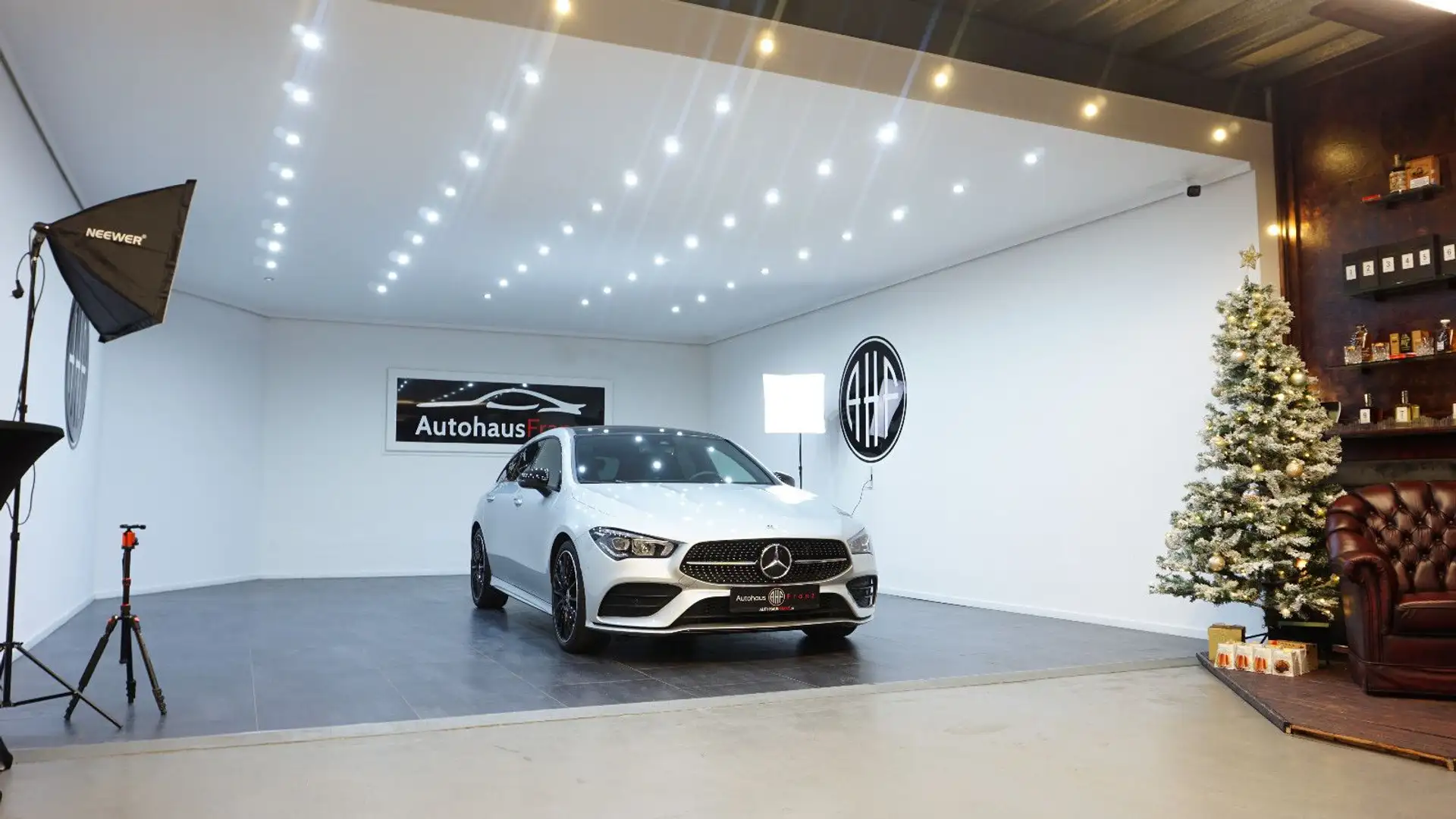 Mercedes-Benz CLA 200 *KAM*4 Matic* Plateado - 1