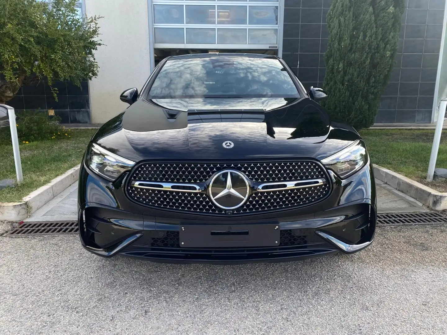 Mercedes-Benz GLC 300 GLC 300 d 4Matic Mild Hybrid AMG Line Premium Plus Schwarz - 2