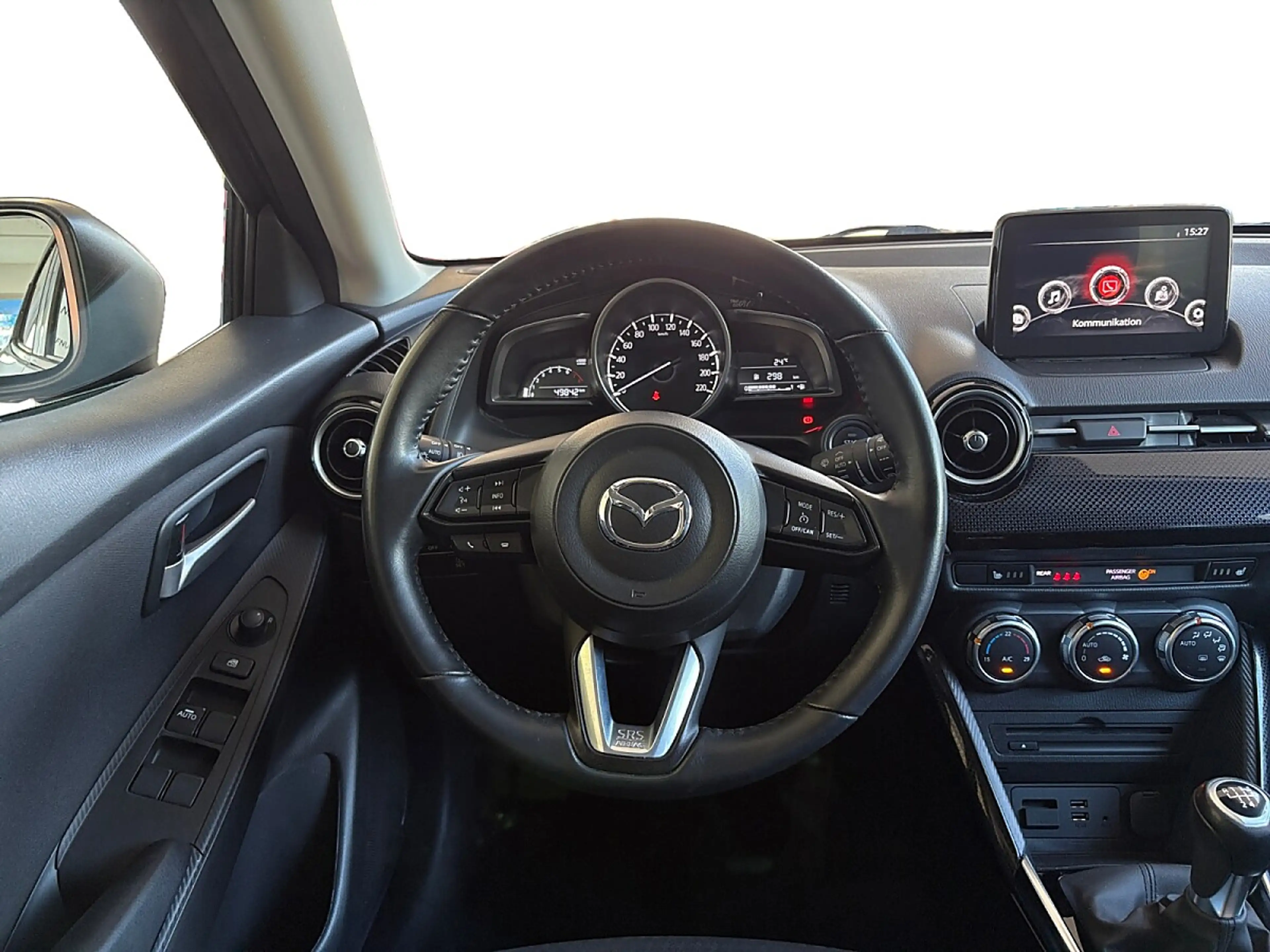 Mazda 2 Mazda2 G75 Takumi — photo 12