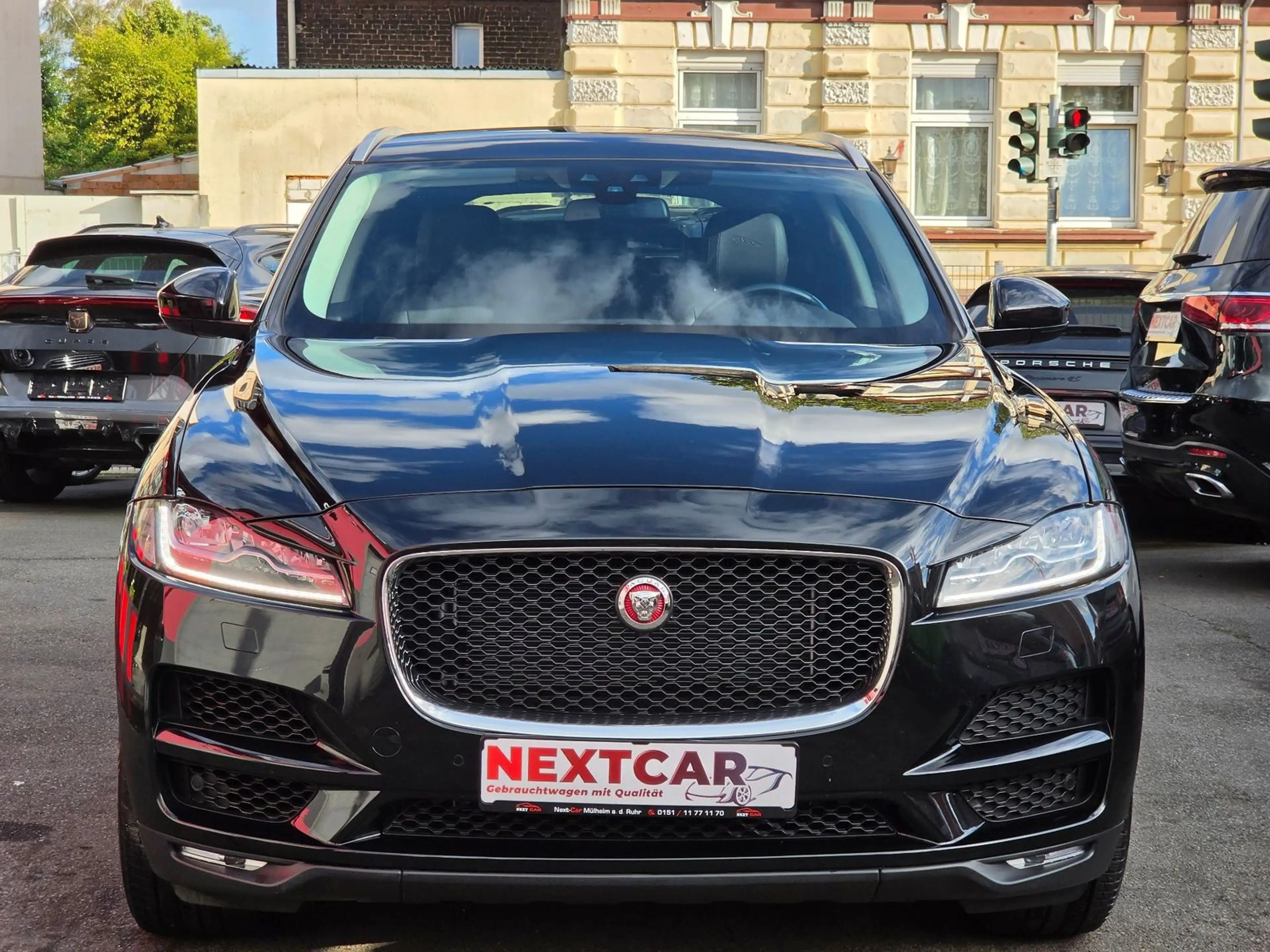 Jaguar F-Pace 30d AWD Portfolio Aut./Leder| — photo 2