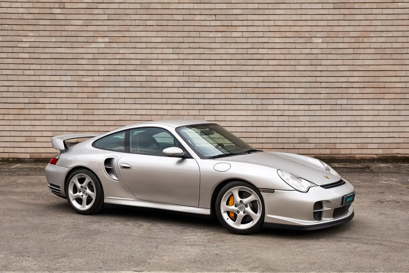 Porsche 996 GT2 - 1