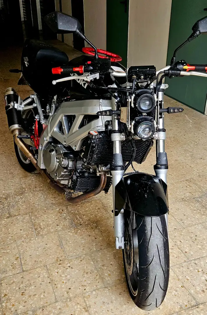 Suzuki SV 650 Naked Black - 1