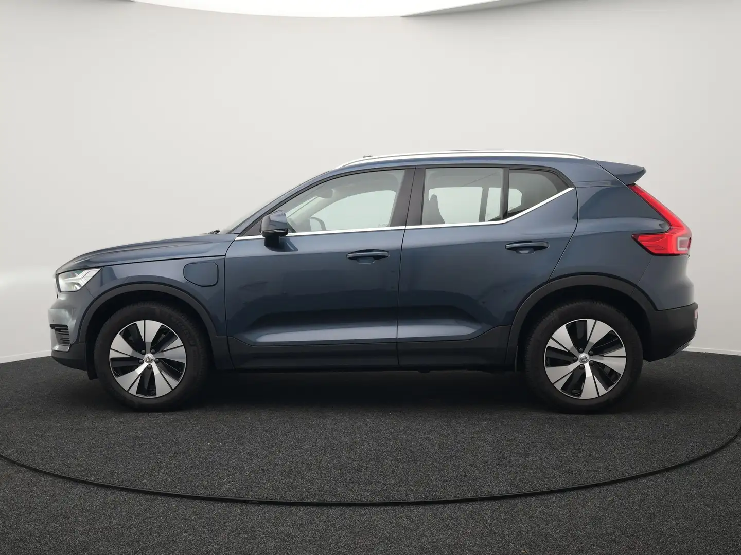 Volvo XC40 T4 Recharge Inscription Plug In Hybrid 211pk PHEV Blauw - 2
