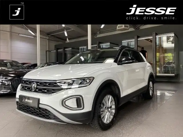 Volkswagen T-Roc 1.5 TSI Life OPF ACC LED virtual R.Cam