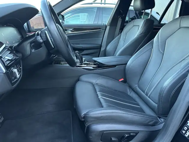 BMW 5 Series view 13