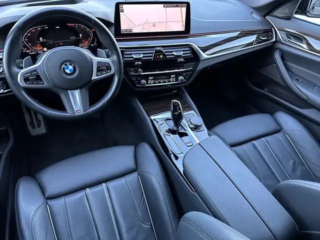 BMW 5 Series view 15