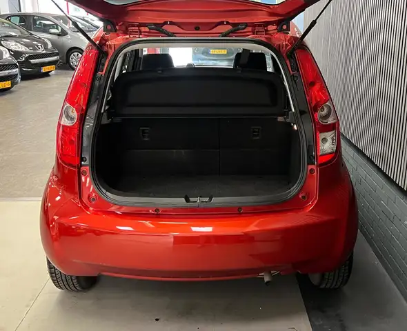 Suzuki Splash view 11