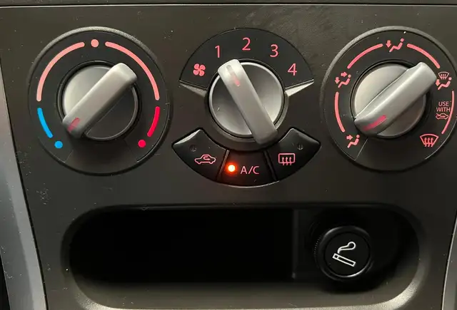 Suzuki Splash view 19
