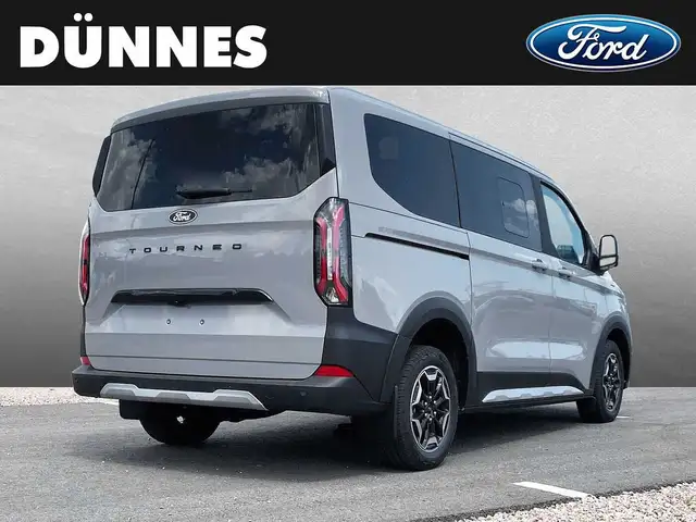 Ford Tourneo Custom view 2