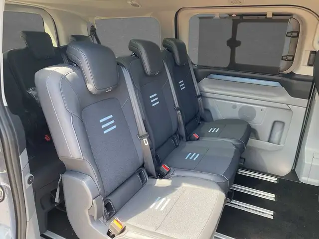 Ford Tourneo Custom view 5