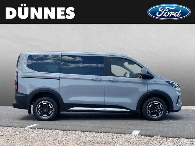 Ford Tourneo Custom view 6