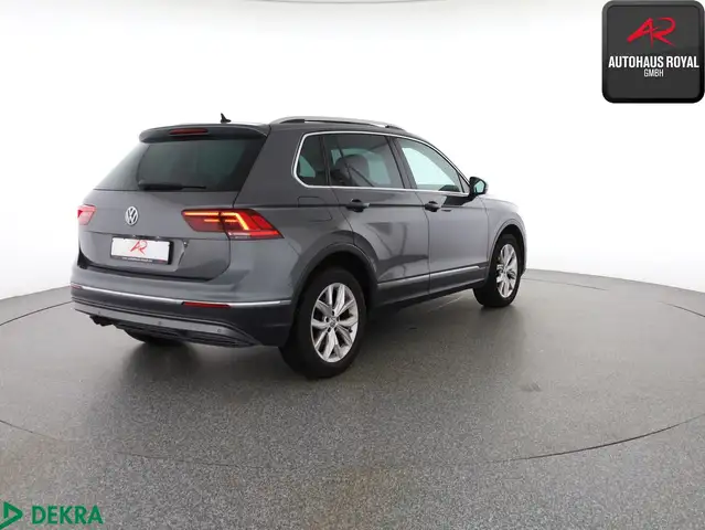 Volkswagen Tiguan view 5