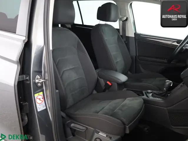 Volkswagen Tiguan view 12
