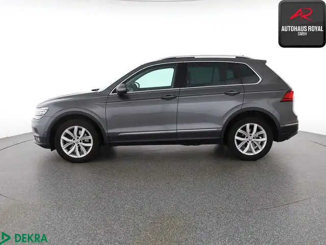 Volkswagen Tiguan view 2