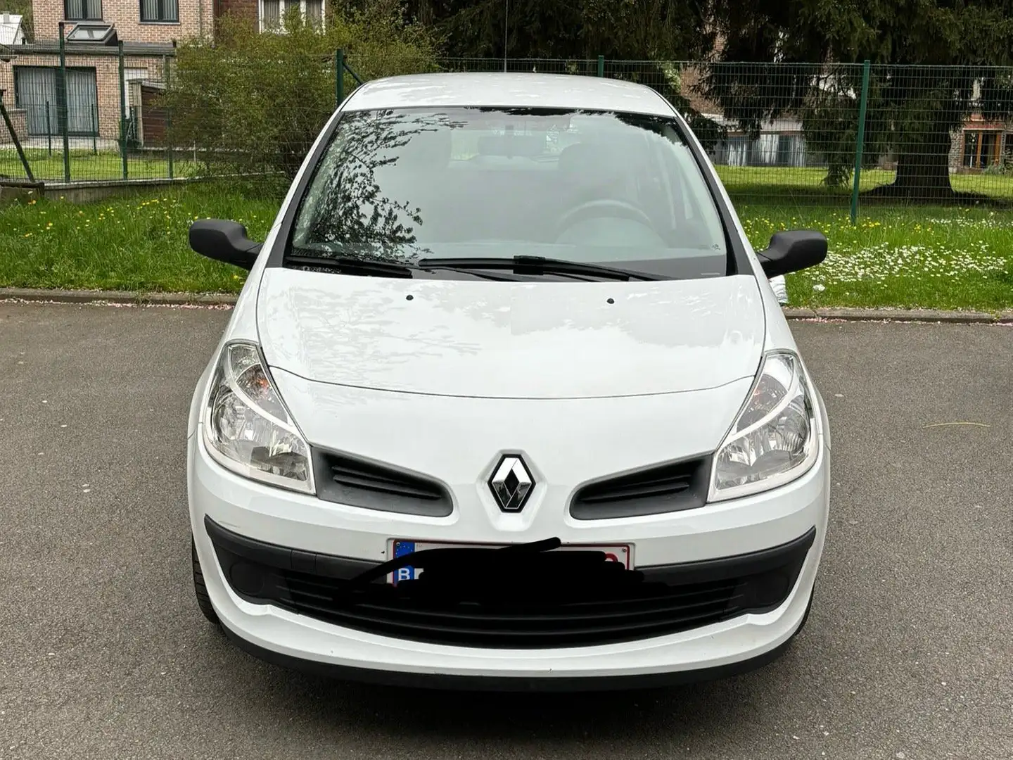 Renault Clio 1.2i 16v Eco Générique Blanc - 2