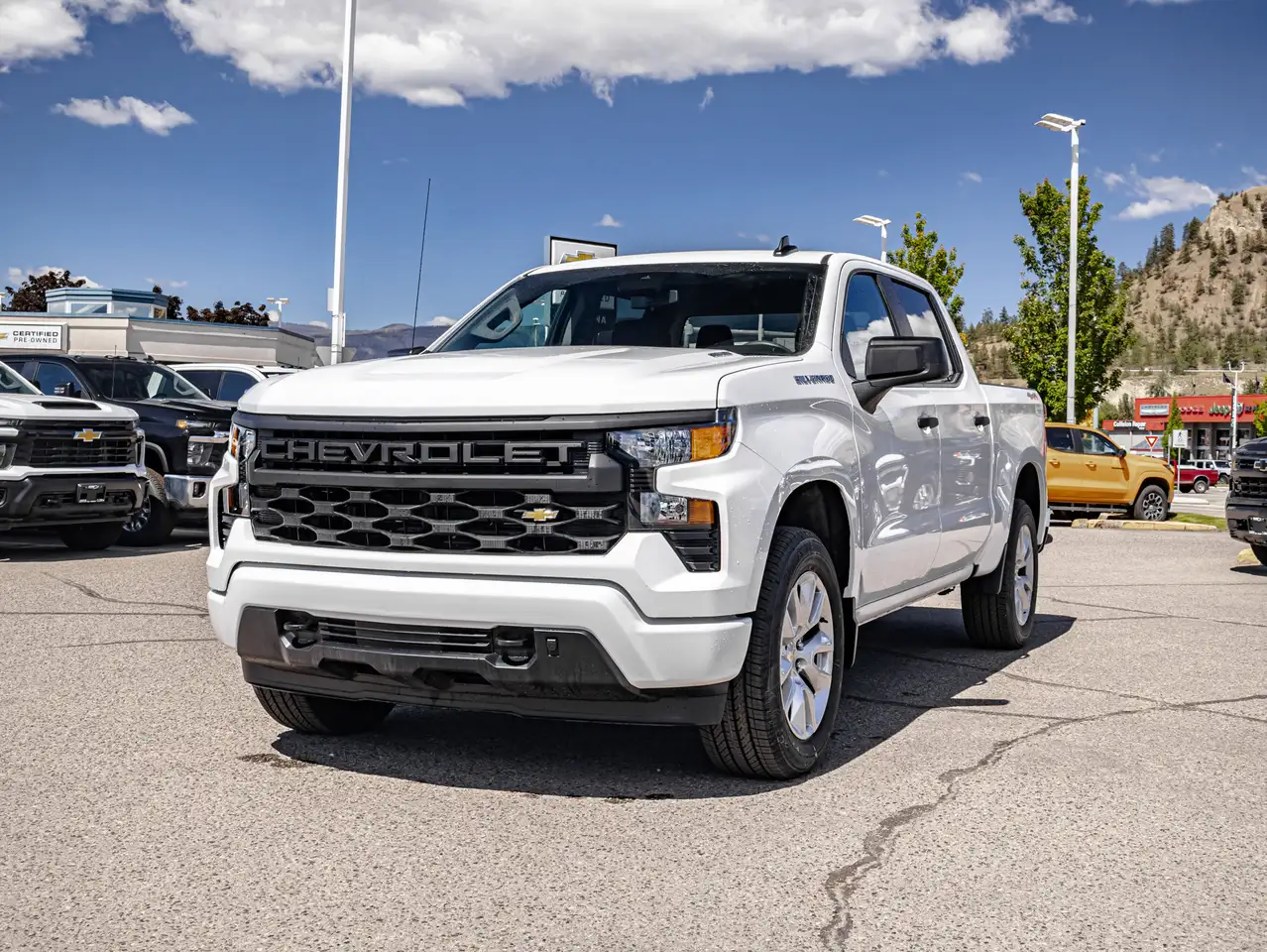 Chevrolet Silverado 1500 снимка Chevrolet Silverado 1500
