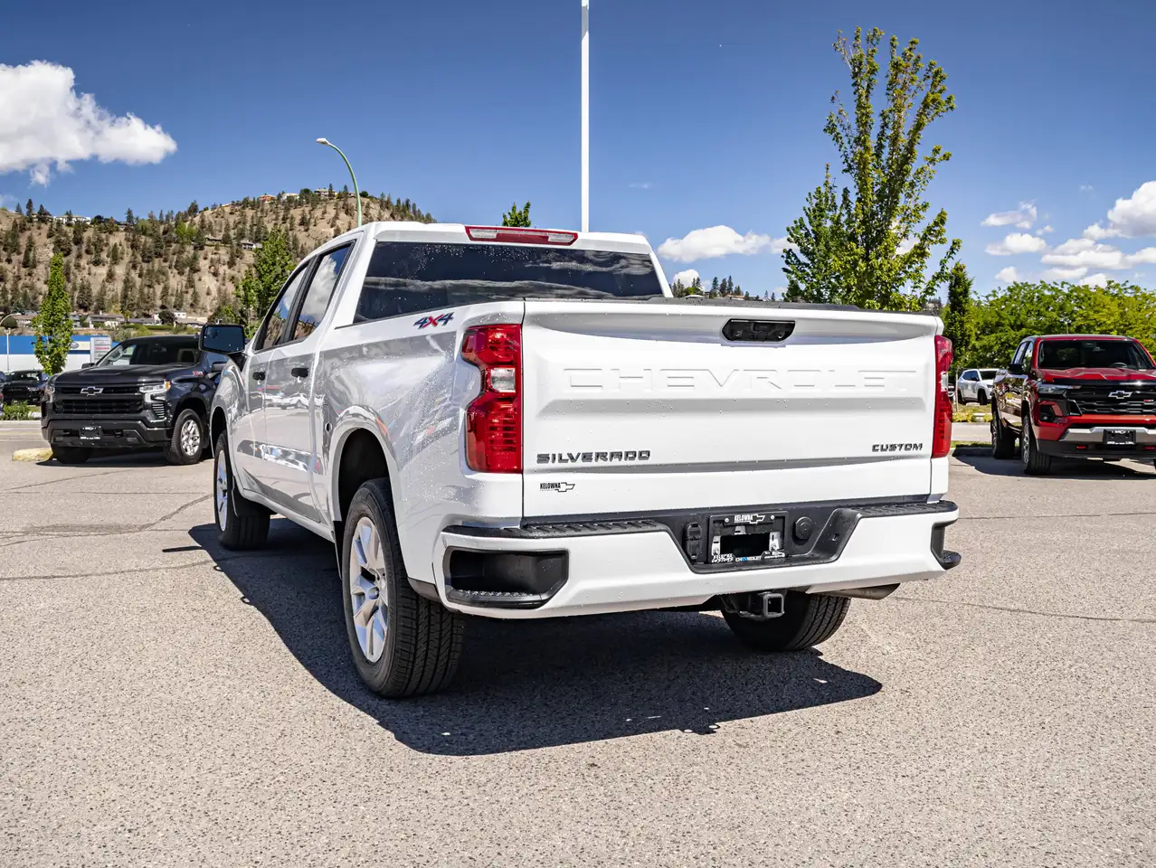 Chevrolet Silverado 1500 снимка Chevrolet Silverado 1500