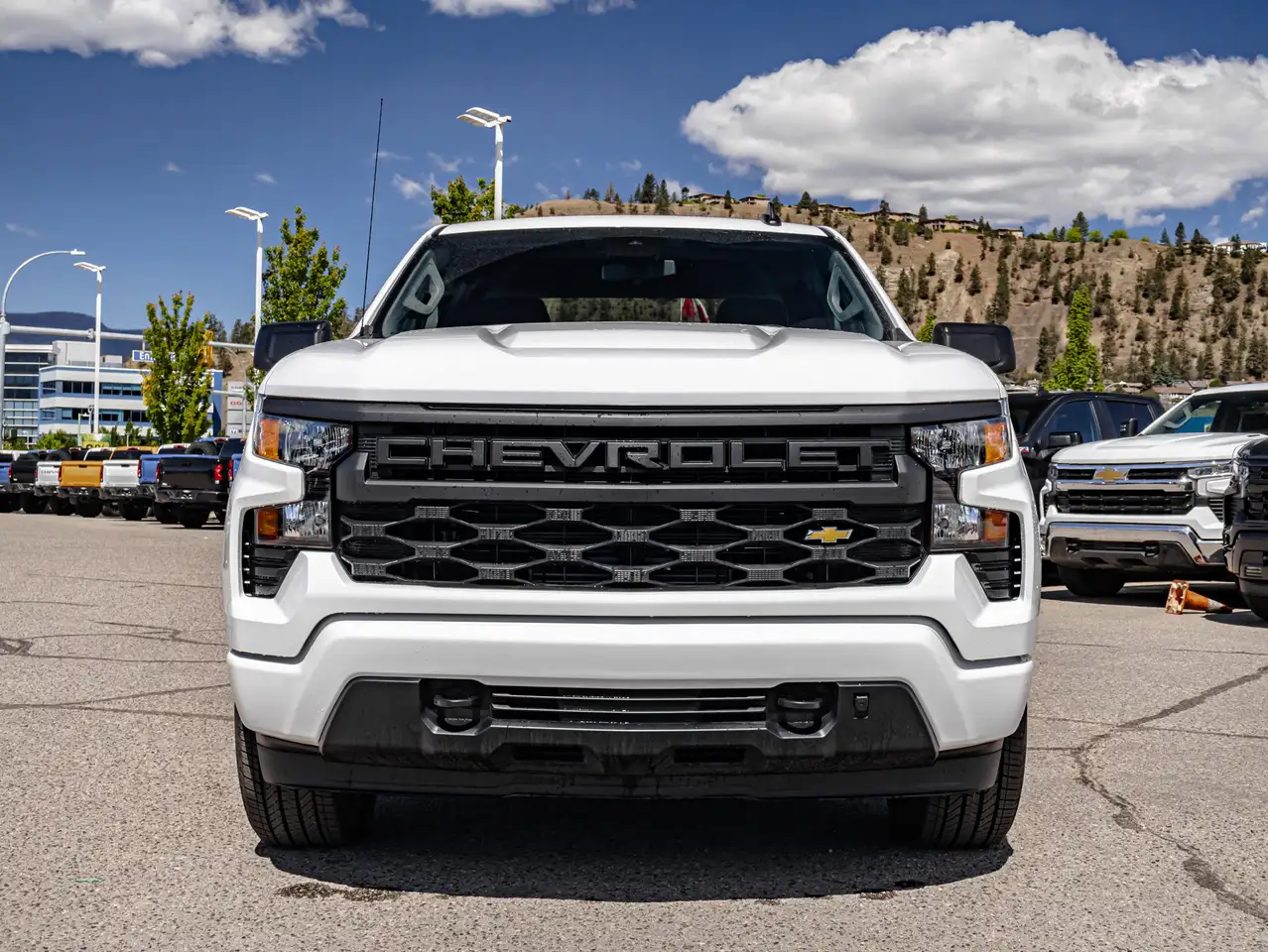 Chevrolet Silverado 1500 снимка Chevrolet Silverado 1500