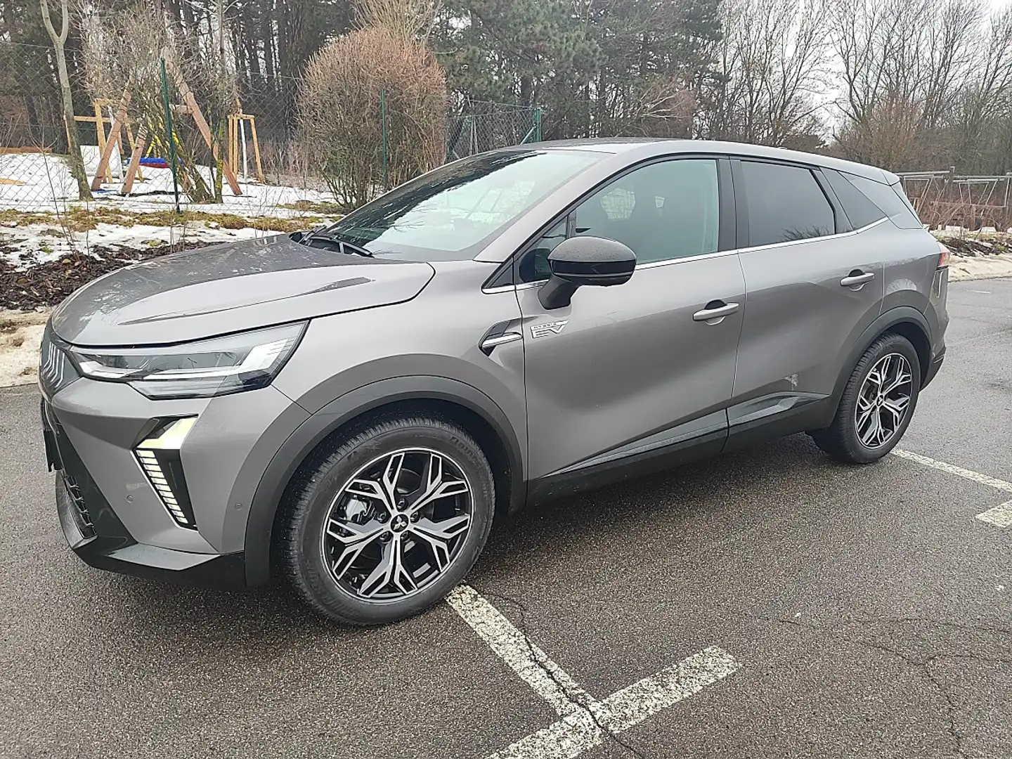 Mitsubishi Grandis 1,8 HEV Aut. Intense Grau - 2