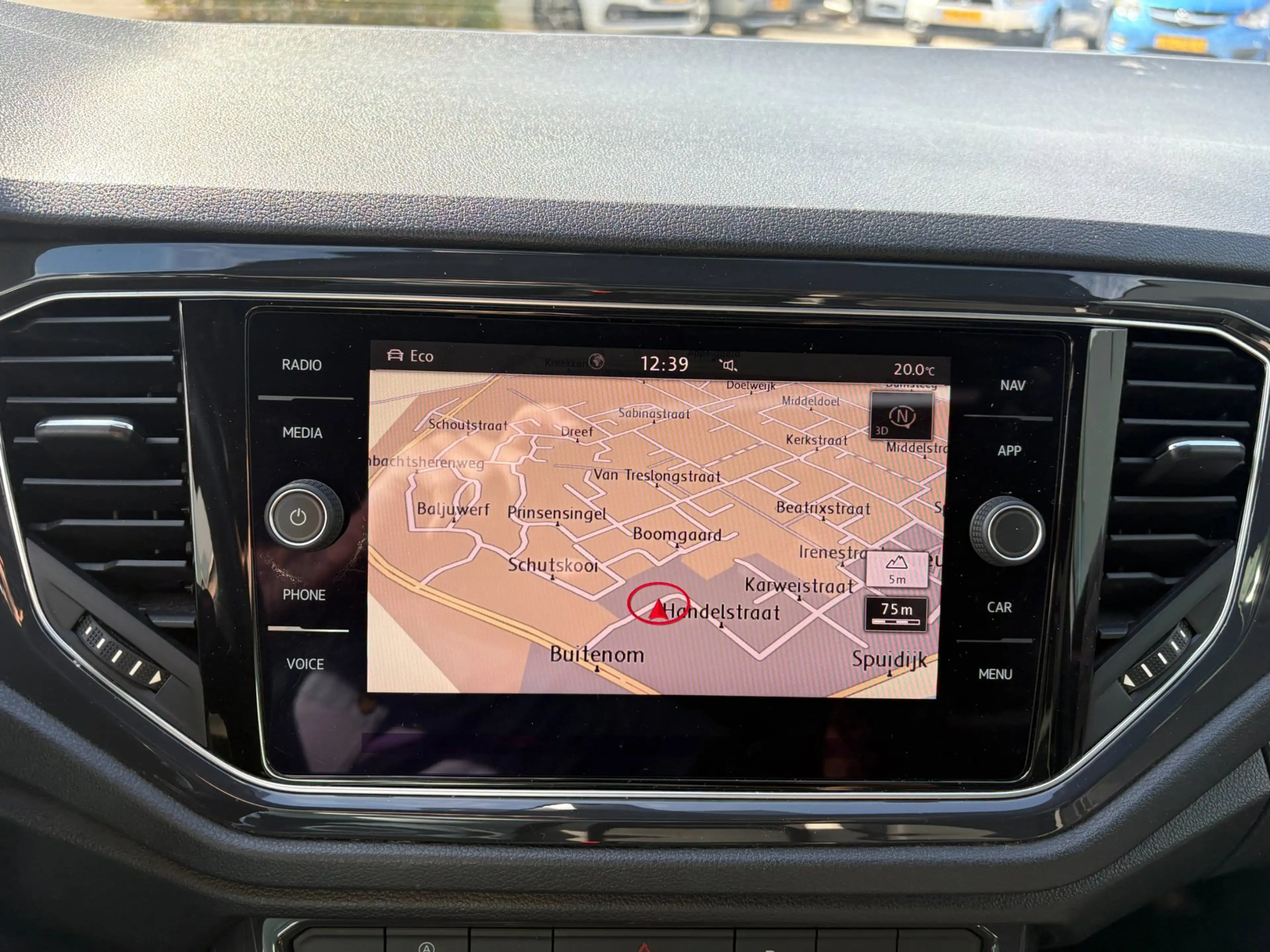 Volkswagen T-Roc 2.0 TSI 4Motion Sport — photo 16
